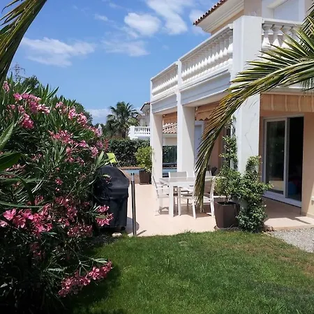 Avec Piscine Saint-raphael Villa