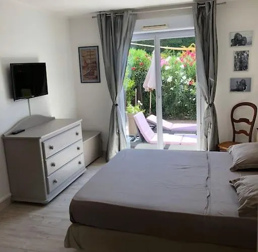 Avec Piscine Saint-raphael *